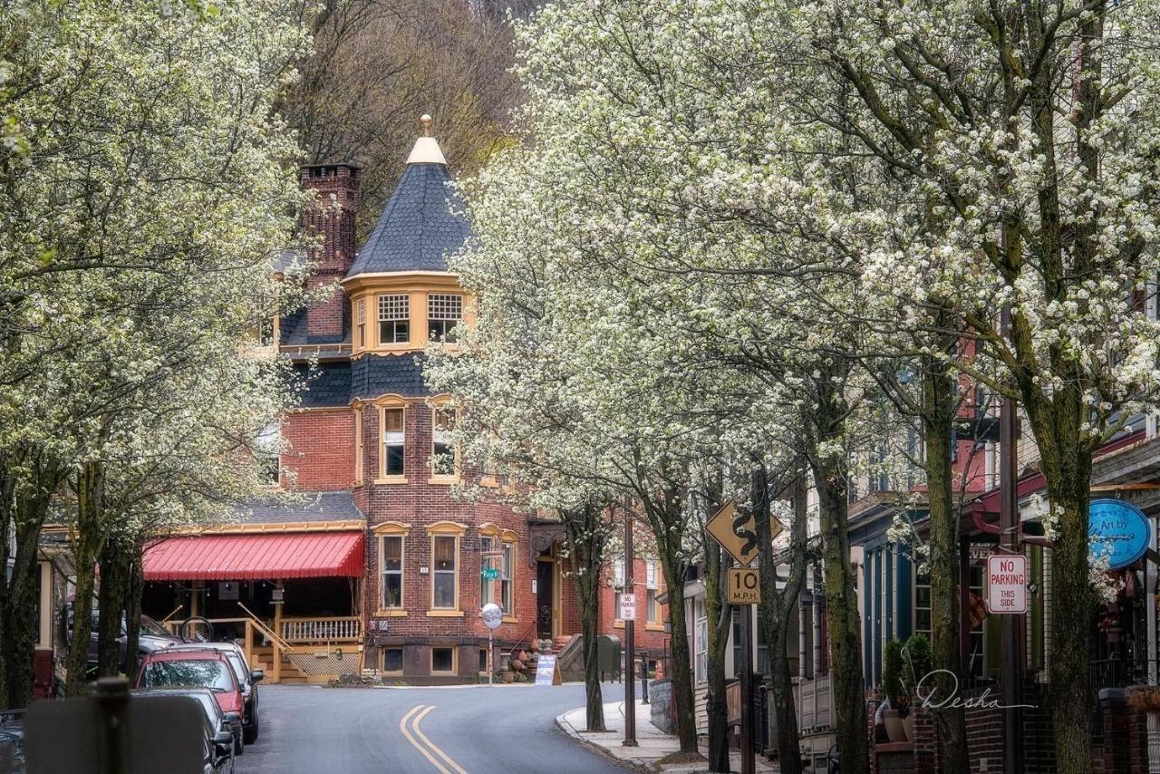 The Dolon House Bed & Breakfast! Jim Thorpe Εξωτερικό φωτογραφία